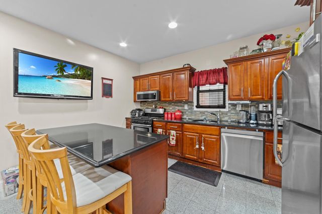 3632 Willett Avenue, Bronx, NY 10467