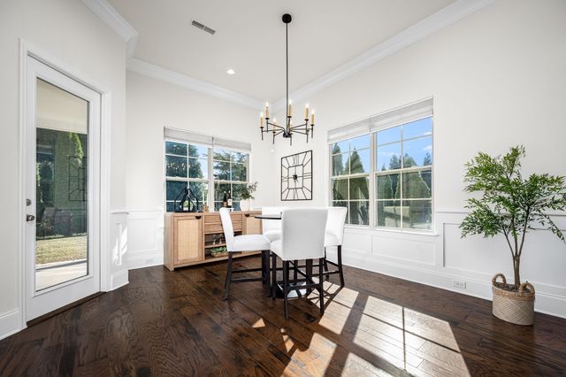 2826 Craythorne Dr, Murfreesboro, TN 37129