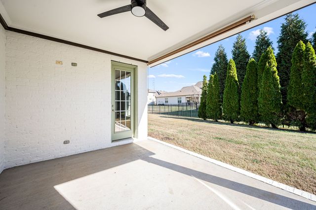 2826 Craythorne Dr, Murfreesboro, TN 37129