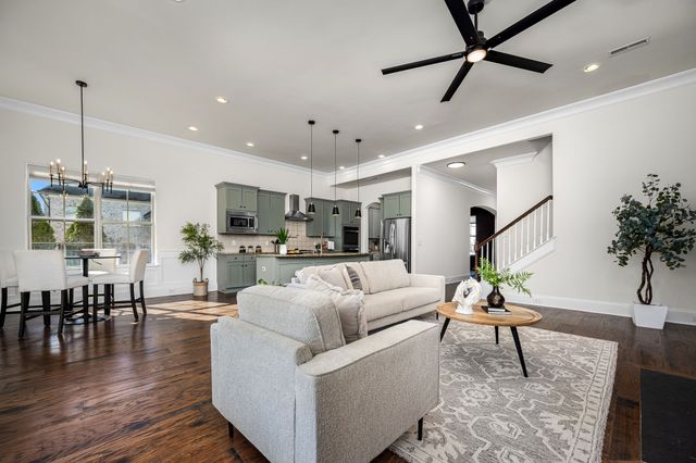 2826 Craythorne Dr, Murfreesboro, TN 37129