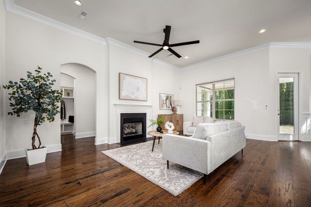 2826 Craythorne Dr, Murfreesboro, TN 37129