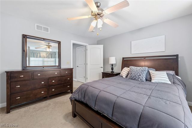 5067 Shepherds Glen, Willoughby, OH 44094
