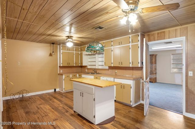 524 East Avenue, Brooksville, FL 34601