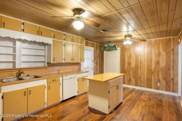 524 East Avenue, Brooksville, FL 34601