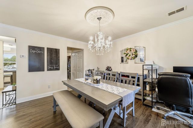 8 Cooper Court, Freehold, NJ 07728