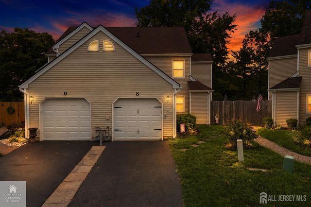 8 Cooper Court, Freehold, NJ 07728