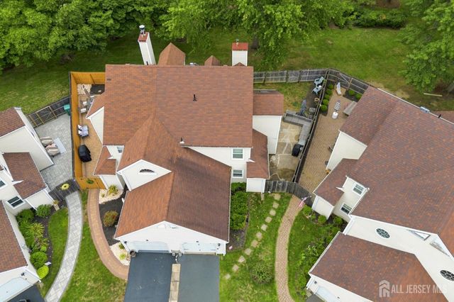 8 Cooper Court, Freehold, NJ 07728