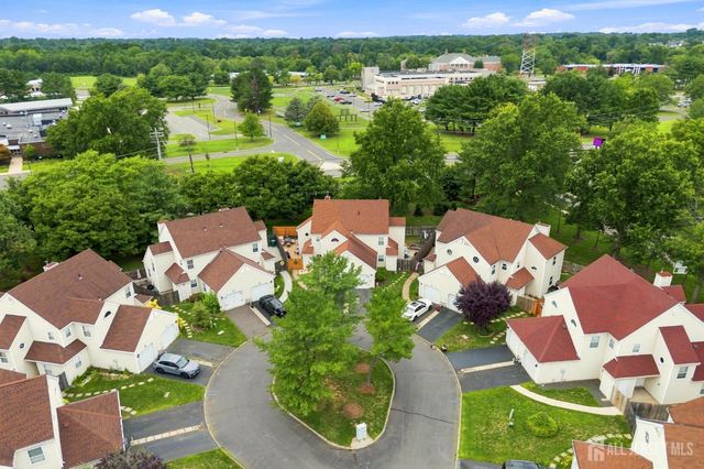 8 Cooper Court, Freehold, NJ 07728