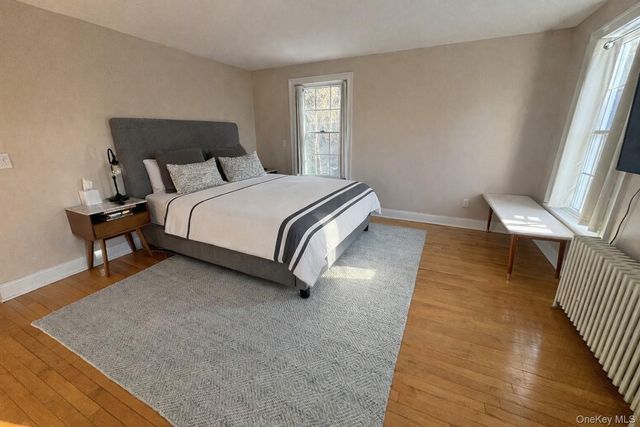 2 Ruth Lane, Glenwood Landing, NY 11547