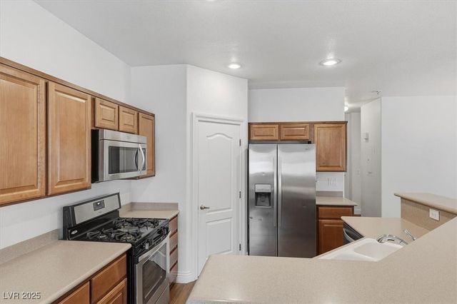 3313 SPECKLE SUMMER Place 3, North Las Vegas, NV 89084