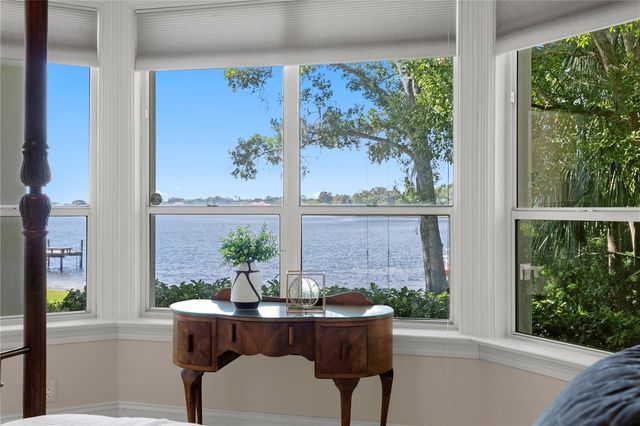 11710 N ARMENIA AVENUE, Tampa, FL 33612