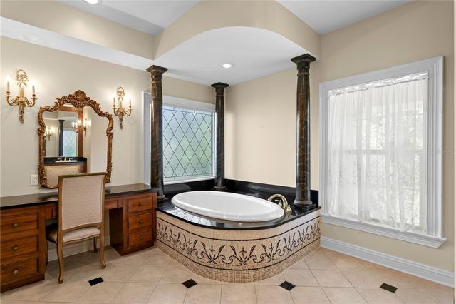 11710 N ARMENIA AVENUE, Tampa, FL 33612