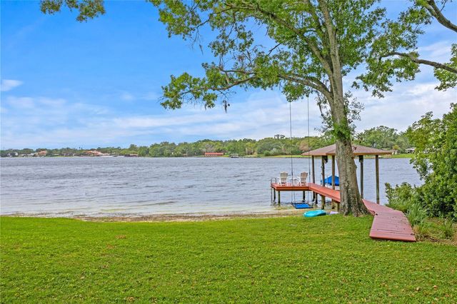 11710 N ARMENIA AVENUE, Tampa, FL 33612