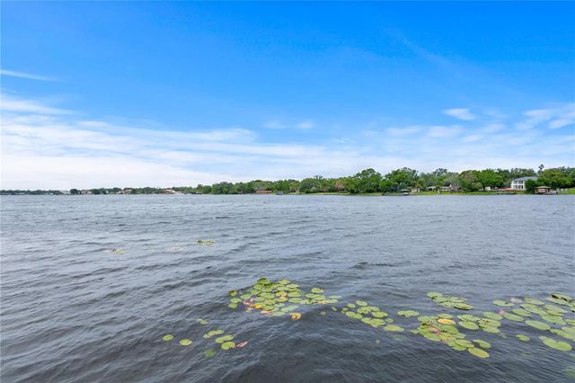 11710 N ARMENIA AVENUE, Tampa, FL 33612