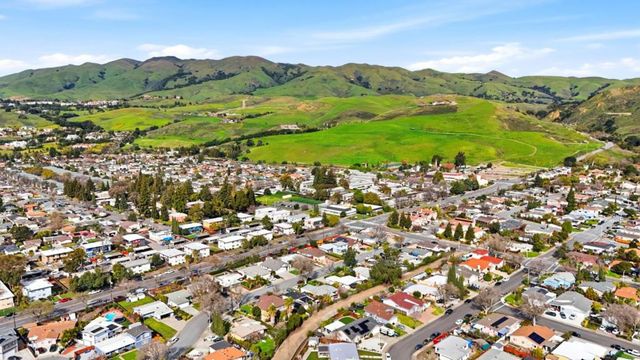 1647 Jupiter Drive, Milpitas, CA 95035