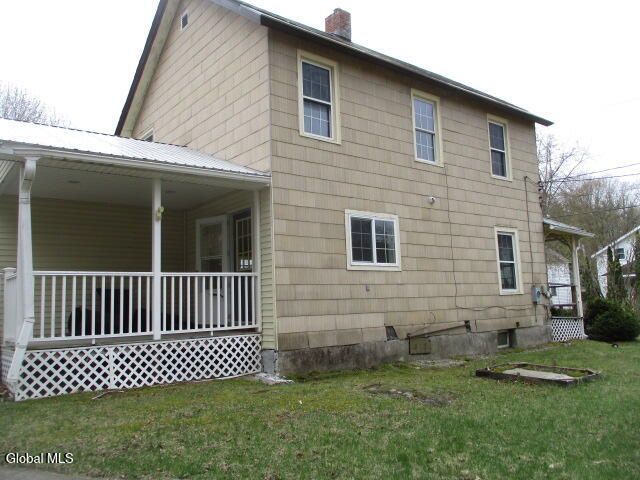 10 Woodard Avenue, Hadley, NY 12835