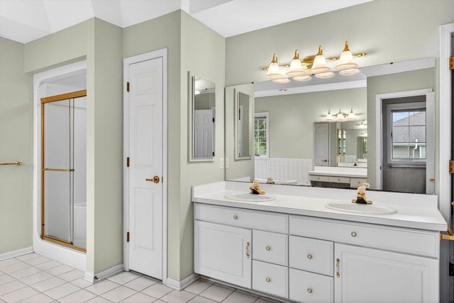 4431 BELLHAVEN LANE, Oshkosh, WI 54904