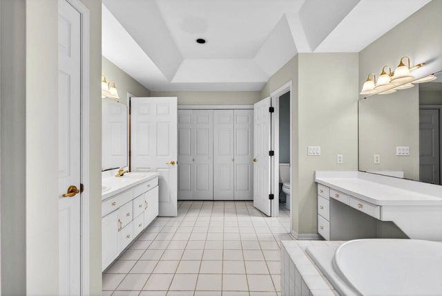 4431 BELLHAVEN LANE, Oshkosh, WI 54904