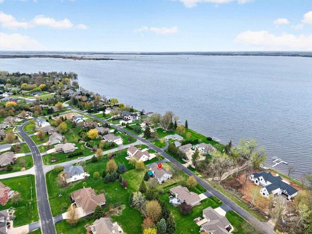 4431 BELLHAVEN LANE, Oshkosh, WI 54904