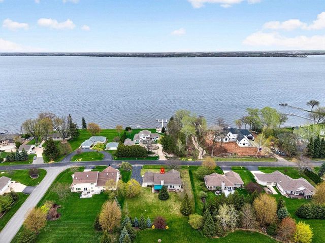 4431 BELLHAVEN LANE, Oshkosh, WI 54904