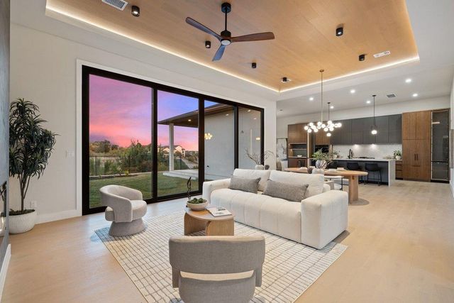 1508 Chalk Bluff CT, Leander, TX 78641