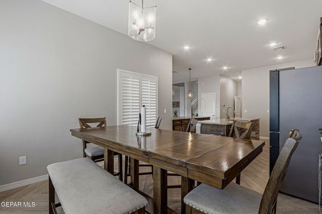 672 LA ENTRADA Circle, Sunland Park, NM 88063