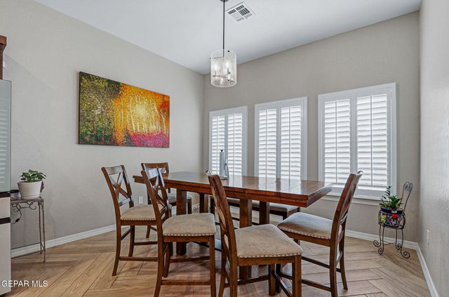 672 LA ENTRADA Circle, Sunland Park, NM 88063