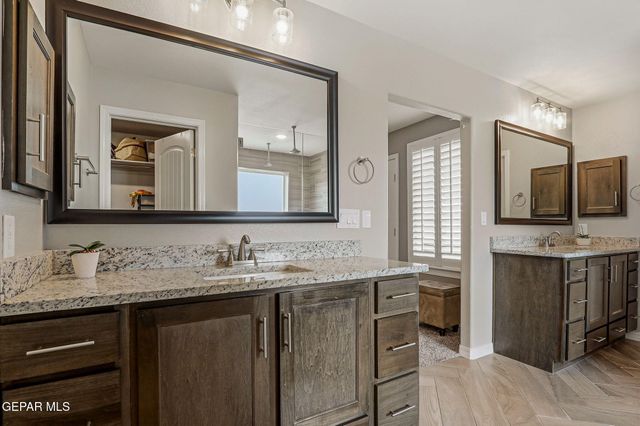 672 LA ENTRADA Circle, Sunland Park, NM 88063