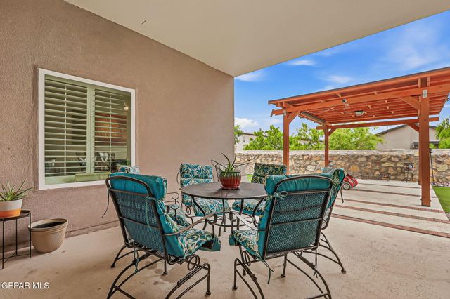 672 LA ENTRADA Circle, Sunland Park, NM 88063