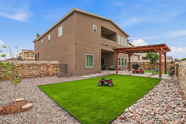 672 LA ENTRADA Circle, Sunland Park, NM 88063