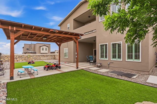672 LA ENTRADA Circle, Sunland Park, NM 88063