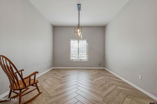 672 LA ENTRADA Circle, Sunland Park, NM 88063