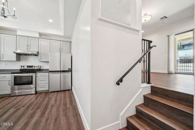 1406 S Alta Vista Avenue, Monrovia, CA 91016