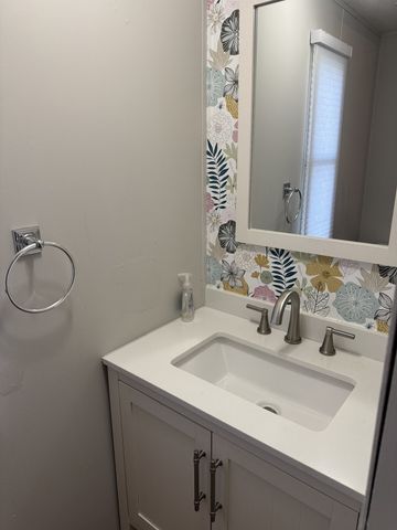 611 Sycamore Ln, La Vergne, TN 37086