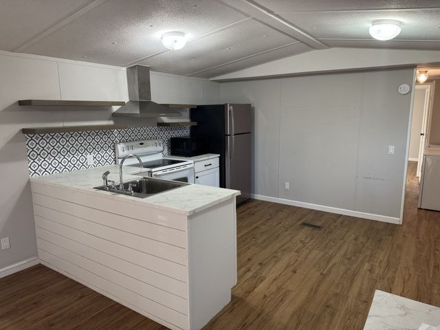 611 Sycamore Ln, La Vergne, TN 37086