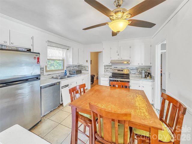 6531 Rosecran Drive, Charlotte, NC 28215