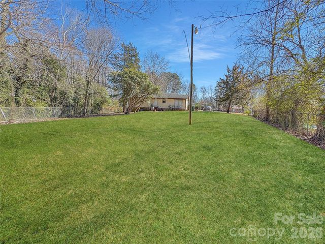 6531 Rosecran Drive, Charlotte, NC 28215