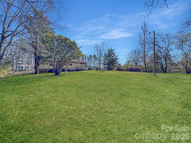 6531 Rosecran Drive, Charlotte, NC 28215