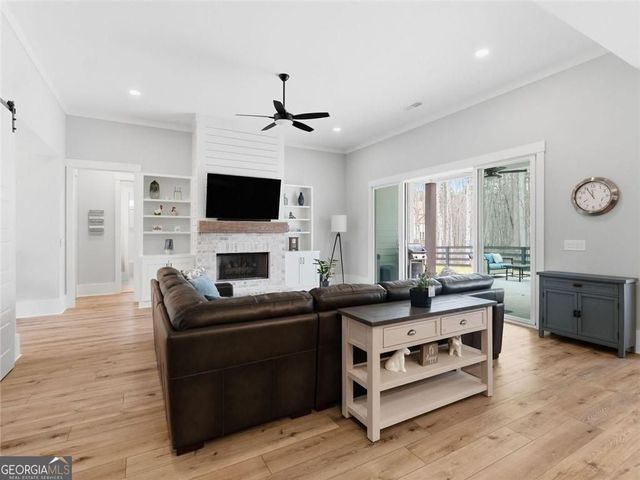 877 Arnold Mill Road, Woodstock, GA 30188