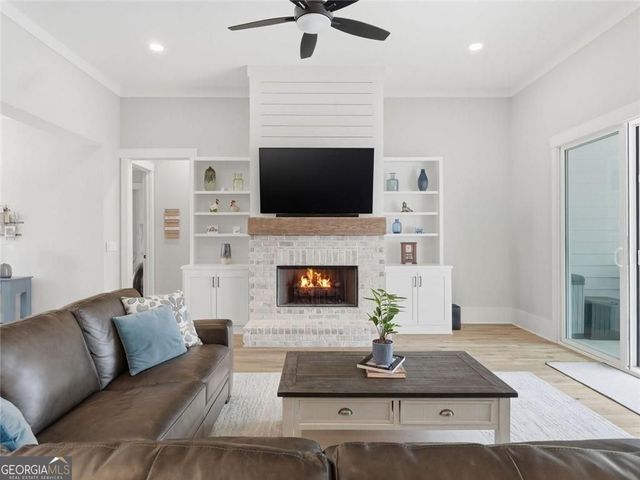 877 Arnold Mill Road, Woodstock, GA 30188