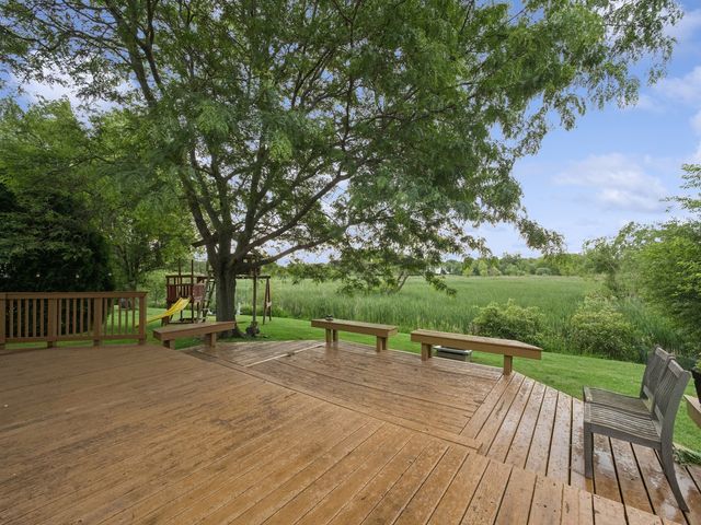 7943 Dada Drive, Gurnee, IL 60031