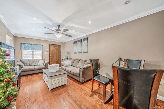 8615 77th Avenue, Glendale, NY 11385