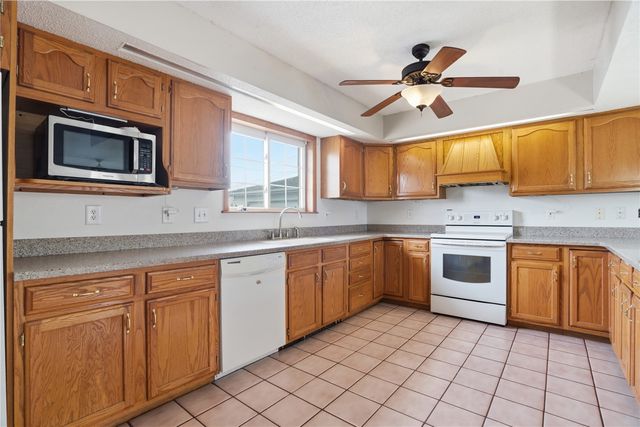 346 32nd Street NW, Cedar Rapids, IA 52405