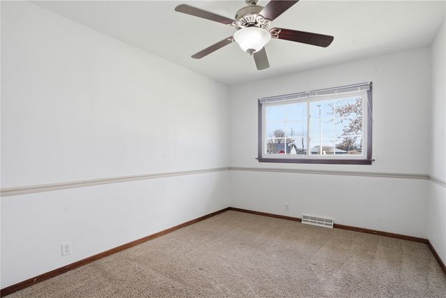 346 32nd Street NW, Cedar Rapids, IA 52405