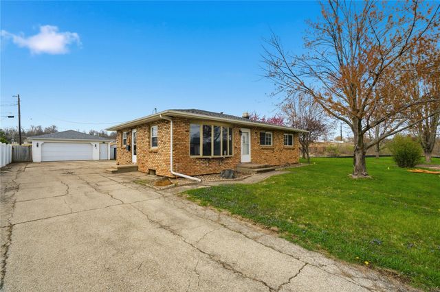 346 32nd Street NW, Cedar Rapids, IA 52405