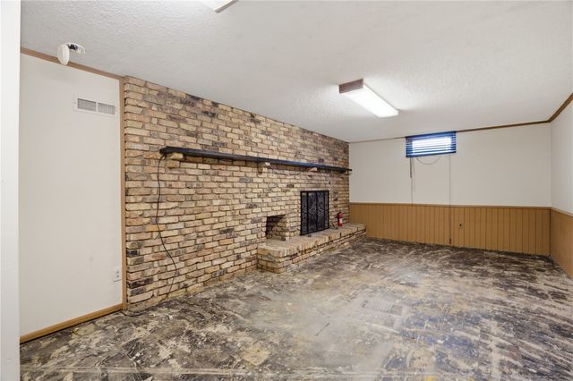 346 32nd Street NW, Cedar Rapids, IA 52405
