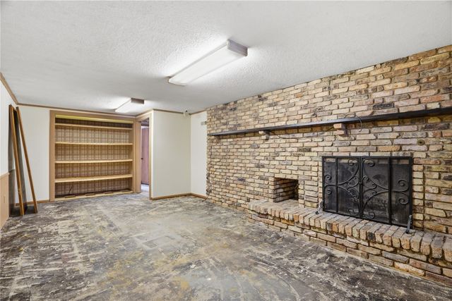 346 32nd Street NW, Cedar Rapids, IA 52405