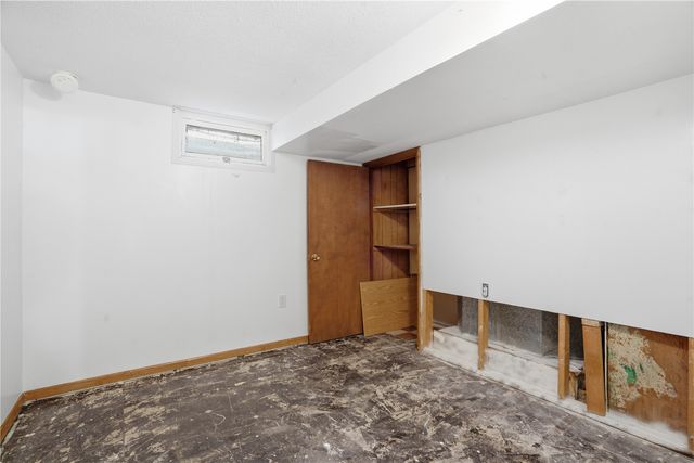 346 32nd Street NW, Cedar Rapids, IA 52405