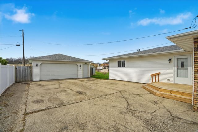 346 32nd Street NW, Cedar Rapids, IA 52405