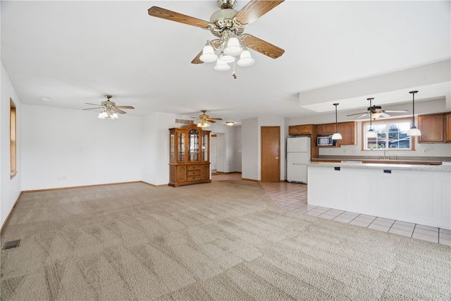 346 32nd Street NW, Cedar Rapids, IA 52405